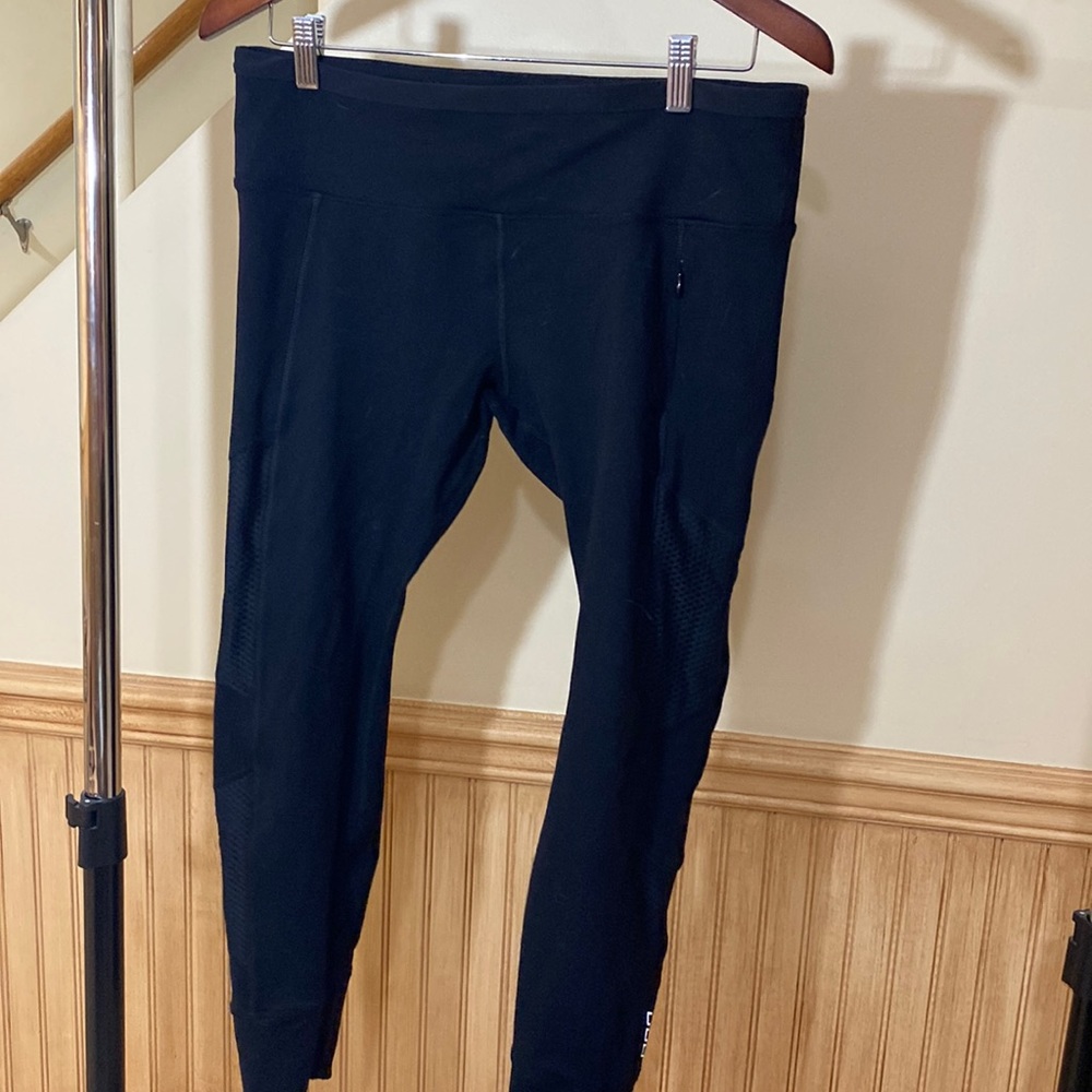 Lorna Jane Ankle Biter Legging